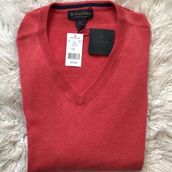 Brooks Brother V-Neck - Picture 1 of 5